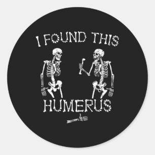 Halloween Skeleton fand ich diese Humerus-Halle Runder Aufkleber