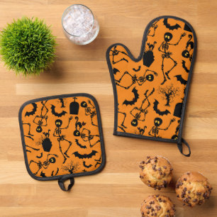 Halloween Skeletons Macabre Dance Ofenhandschuh & Topflappen-Set