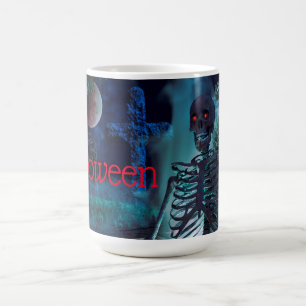 Halloween Skelett auf dem Friedhof Kaffeetasse