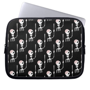 Halloween-Skelett mit einem Schwert  Laptopschutzhülle