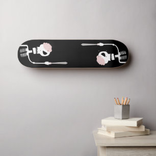 Halloween-Skelett mit Schwert Skateboard