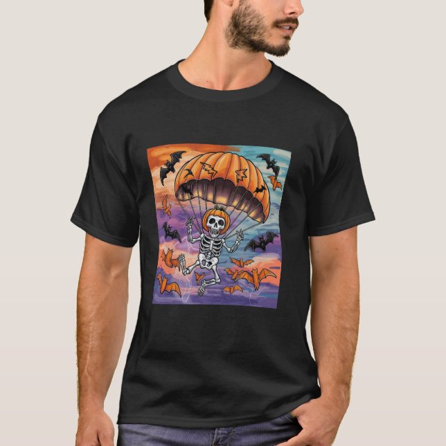 Halloween-Skelett Skydiving T-Shirt (Vorderseite)