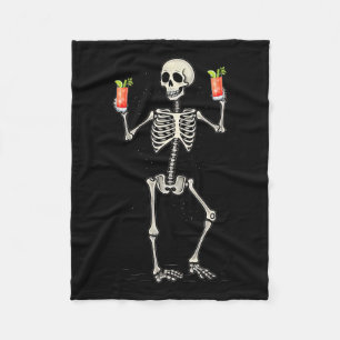 Halloween-Skelett trinkt Bloody Mary Schwanz  Fleecedecke