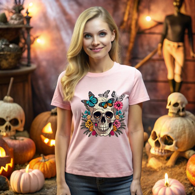 Halloween skull, life and death dance in harmony T-Shirt (Von Creator hochgeladen)