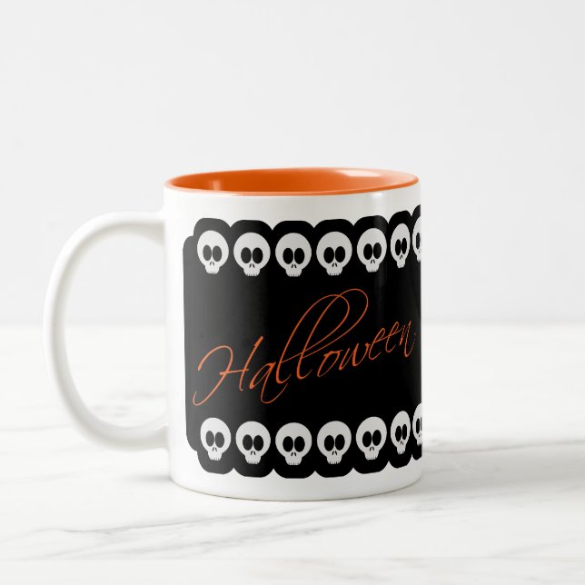 Halloween Skulls Schwarz-weiß & Orange Tasse (Links)