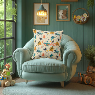 Halloween Spook: Whimsical Ghost Kissen mit Namen