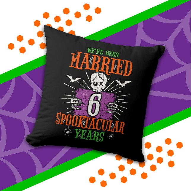 Halloween Spooktacular 6. Hochzeitstag Kissen (Von Creator hochgeladen)