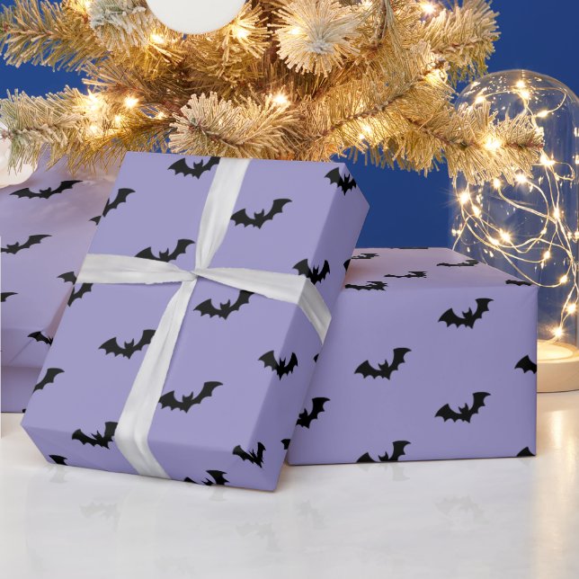 Halloween Spooky Black and Lila Bats Pattern Geschenkpapier (Feiertage)