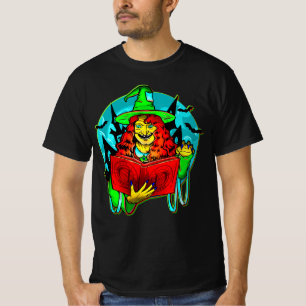 Halloween Spooky Green Hexe Magic Book Bats Hat T-Shirt