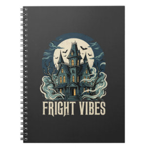 Halloween Spukhaus Schreckens-Vibes Design Notizblock