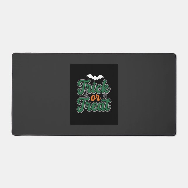 Halloween-Süßigkeiten oder Saures Fledermaus-Webde Schreibtischunterlage (Vorderseite)