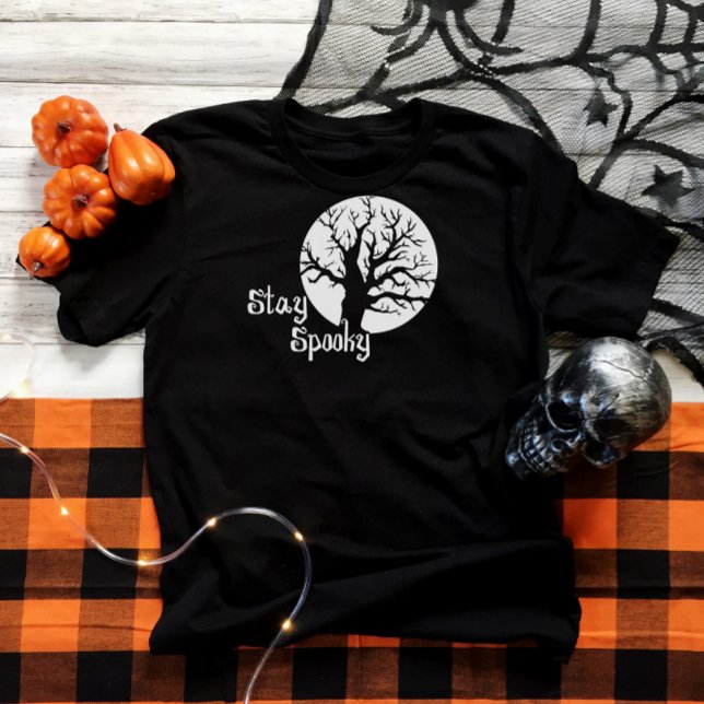 Halloween-T-Shirt - Bleibe Spooky: gruseliger Baum T-Shirt (Von Creator hochgeladen)