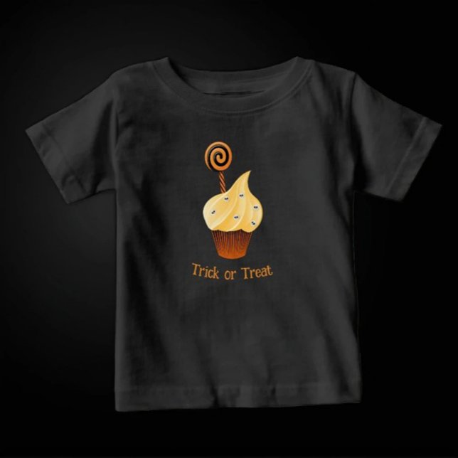 Halloween-T - Shirt mit Orange Cupcake & Custom Te (Von Creator hochgeladen)