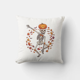 Halloween tanzendes Skelett Kürbiskopf Herbstlaub Kissen