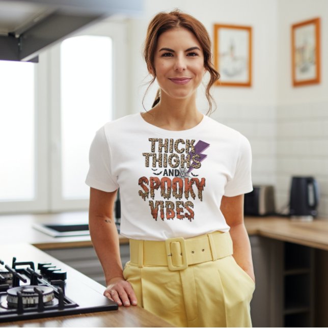 HALLOWEEN THICK THIGHS UND SPOOKY VIBES LEOPARD T-Shirt (Von Creator hochgeladen)
