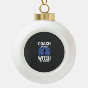 Halloween-Trainer bei Tag Hexe bei Nacht Design Keramik Kugel-Ornament