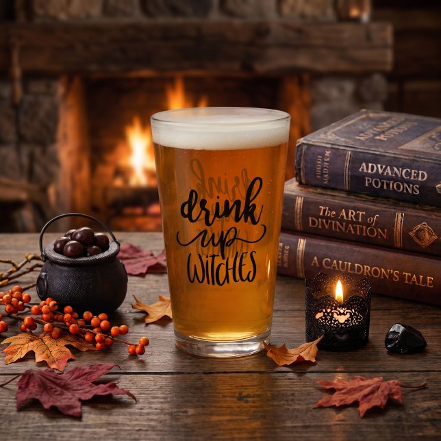 Halloween Trinken Hexen Handschrift Glas (Brew up some spooky fun with this Drink Up Witches funny Halloween script quote design. )
