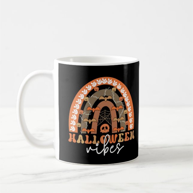 Halloween Vibes Boho Regenbogen Fall Spooky Kaffeetasse (Links)