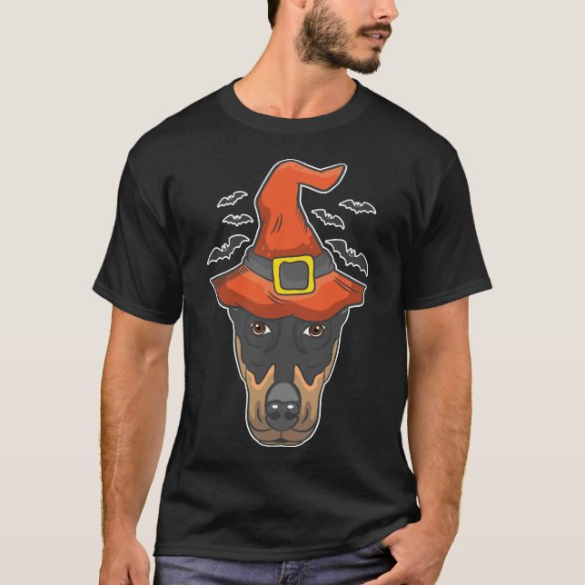 Halloween Witch Doberman Costume T-Shirt (Vorderseite)