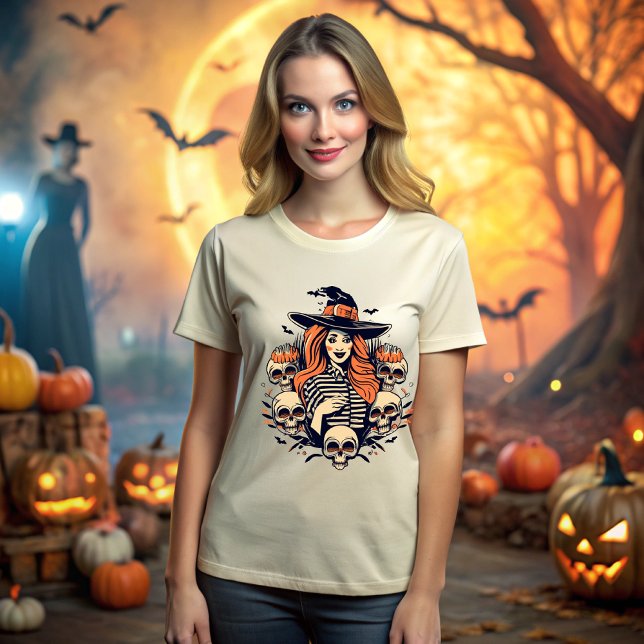 Halloween Witch Spell among Skulls T-Shirt (Von Creator hochgeladen)