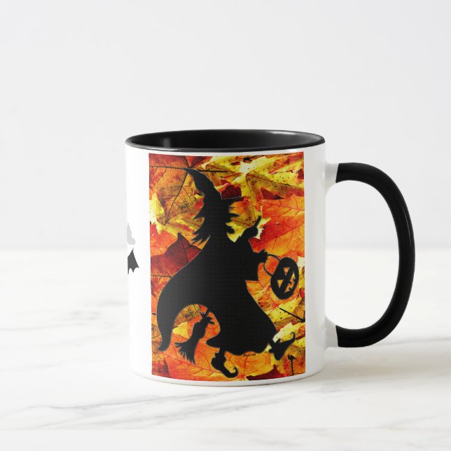 Halloweenhexe und -Herbstlaub Tasse (Rechts)