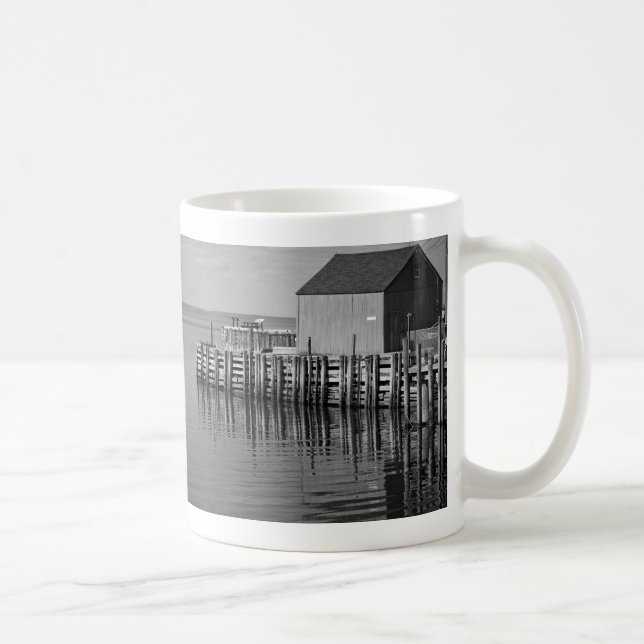 Hall's Harbour Wharf (B&W) Tasse (Rechts)