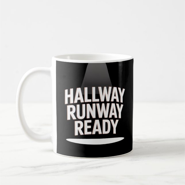 Hallway Runway Ready Sassy Bold School Girl Kaffeetasse (Links)