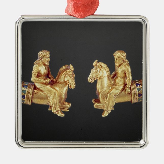 Halsring in Form von Scythian Reitern Ornament Aus Metall (Vorne)