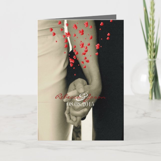 Halten der Hände Balack und der weißen Hochzeit Einladung (Vorderseite)