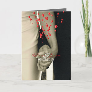 Halten der Hände Balack und der weißen Hochzeit Einladung