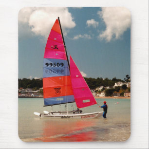 Halten des Hobie-Bootes stetige Mauspad