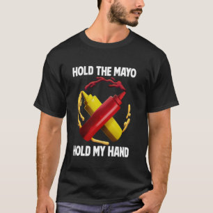Halten Sie die Mayo-Festung in meiner Hand mit dem T-Shirt