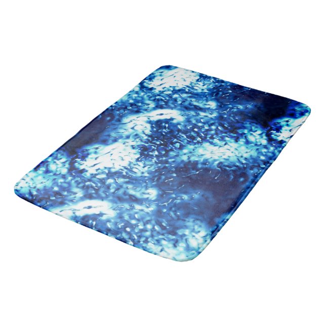 Haltiges Showblau sieht aus wie mattiertes Glas Badematte (Schrägansicht)