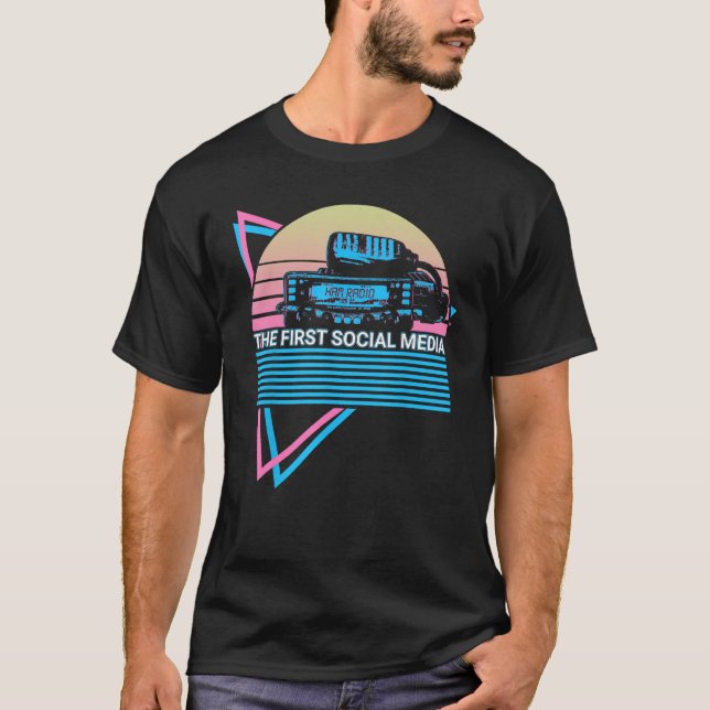 Ham Radio Retro Radio Operator The First Social Me T-Shirt (Vorderseite)