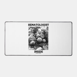 Hämatologe in den Blutkörperchen Schreibtischunterlage