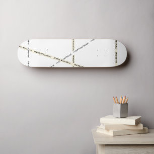 HAMbWG - Weißes Skateboard mit Bar-Logos