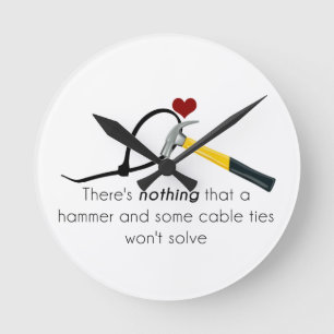 Hammer and zap-strap runde wanduhr