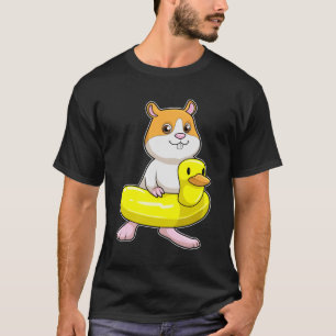 Hamster am Strand mit Duck als Swim-Ring T-Shirt