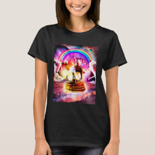 Hamster reitet auf Kamel mit Pfannkuchen und Milch T-Shirt