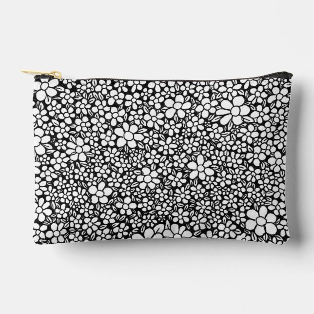 Hand Drawn Black and White Flower Pattern Zubehörtasche (Vorderseite)