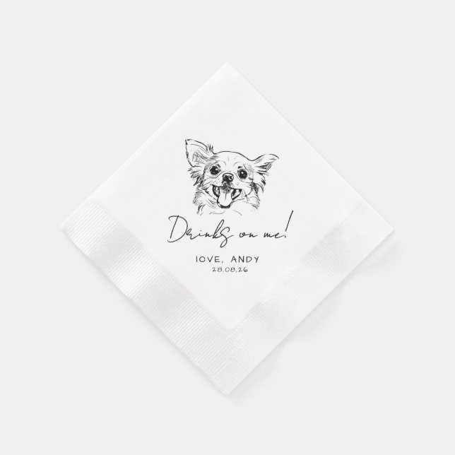 Hand Drawn chihuahua Drinks on me Cocktail Serviette (Ecke)