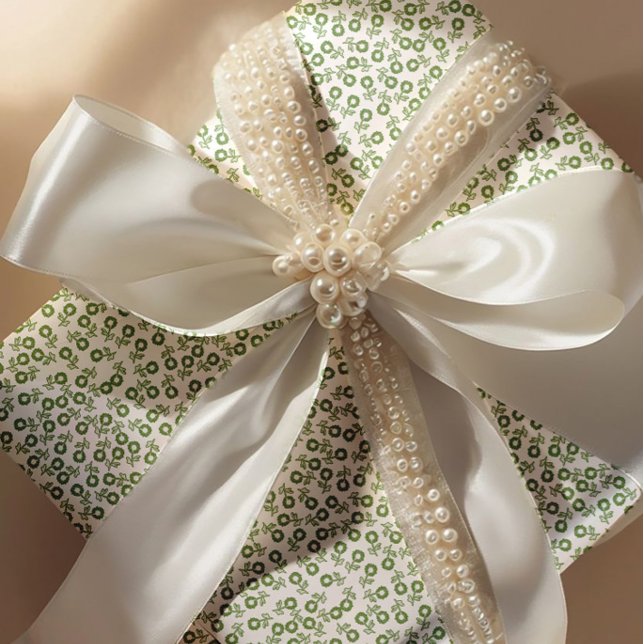  Hand-drawn ditsy Sage Green Daisies – Mini Floral Geschenkpapier (Von Creator hochgeladen)