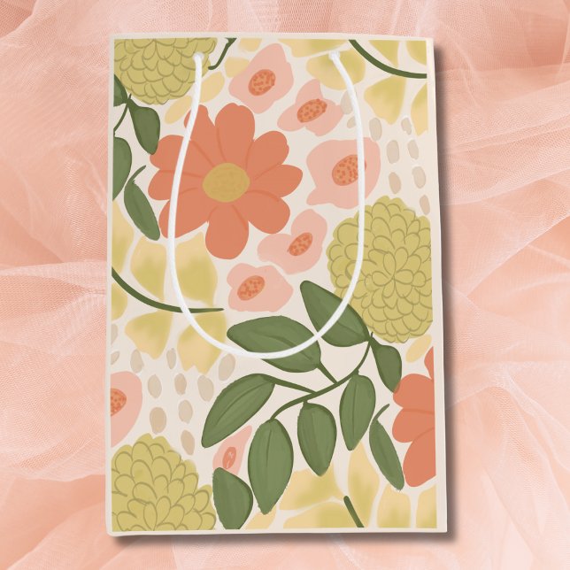 Hand-Drawn Floral Gift Bag – Whimsical Blooms Mittlere Geschenktüte (Floral Gift Bag )