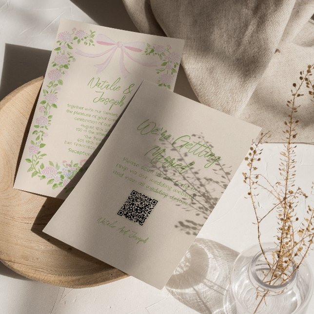 Hand Drawn Green Pink Bow Floral QR Code Wedding Einladung (Von Creator hochgeladen)