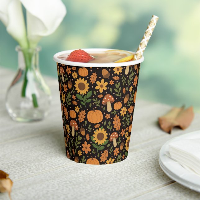 Hand Drawn Rustic Fall Pattern Paper Plates Pappbecher (In Situ)