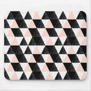 Hand gezeichnetes Dreieck-geometrisches Muster Mousepad