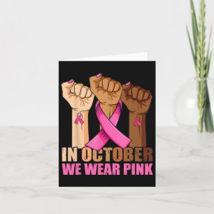 Hand im Oktober tragen wir rosa Brustkrebs-Bewusst Karte