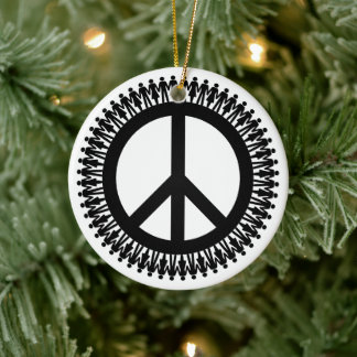 Hand um das Weltfriedenssymbol Keramik Ornament