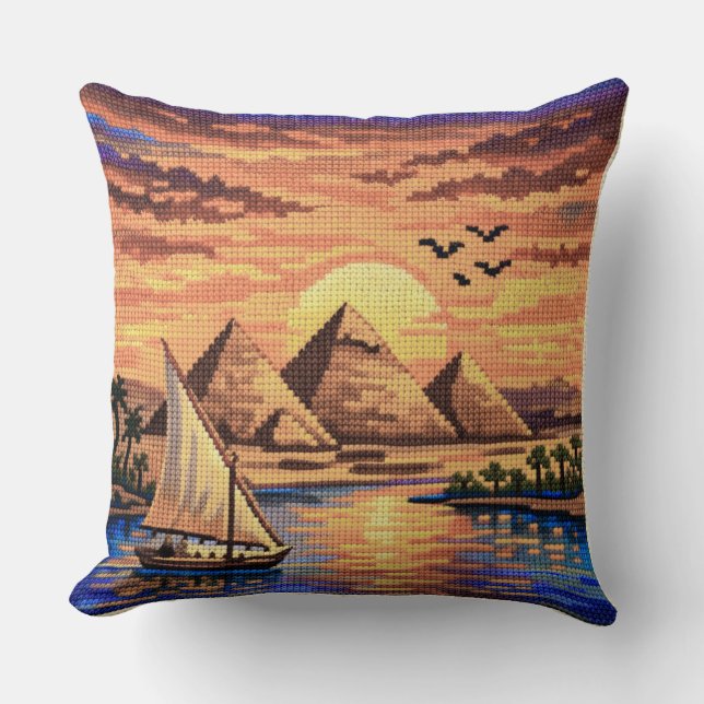 Handcrafted-Effect Giza Pyramids & Nile Sunset  Kissen (Vorderseite)