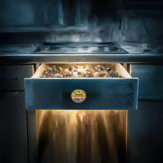 Hände auseinander zeigen einen Fisch und ein Boot  Keramikknauf (Von Creator hochgeladen)